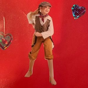 Weissman Classic pageboy costume with hat. MC
